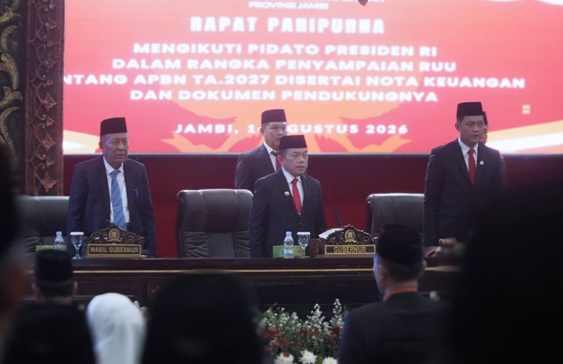 Gubernur Al Haris Bersama Forkopimda Jambi Ikuti Pidato Presiden RI dan Ketua DPR RI di Ruang Utama DPRD Provinsi