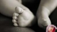 Viral, Seorang Wanita Bersalin di Toilet Puskesmas
