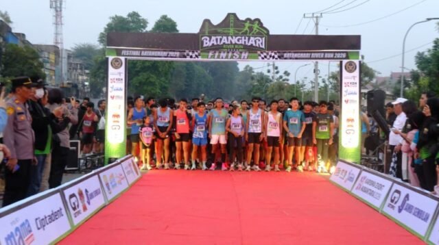500 Peserta Meriahkan Fun Run HUT RI ke-81, Wagub Sani: Jalan Sehat Wujudkan Jambi Maju dan Kompak