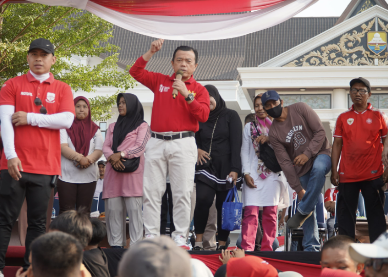 Jalan Santai Meriahkan HUT ke-81 RI, Al Haris Serukan Semangat Kebangsaa