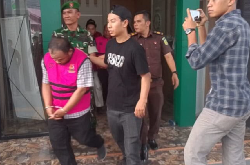 Jadi Tersangka, Kejari Tahan Eks Kadis dan Bendahara Dugaan Korupsi Damkar Sungai Penuh