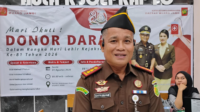 Peringati Hari Lahir Kejaksaan ke-81, Kejari Muaro Jambi Gelar Donor Darah dan Bagikan Masker Peringati Hari Lahir Kejaksaan ke-81, Kejari Muaro Jambi Gelar Donor Darah dan Bagikan Masker
