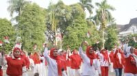 Semarak HUT ke-81 RI, DWP Provinsi Jambi Gelar Senam Bersama dan Gerakan Peduli Lingkungan Semarak HUT ke-81 RI, DWP Provinsi Jambi Gelar Senam Bersama dan Gerakan Peduli Lingkungan
