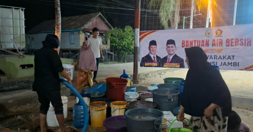 Peduli Kekeringan, Rocky Chandra Salurkan Bantuan Air Bersih untuk Warga Tahtul Yaman