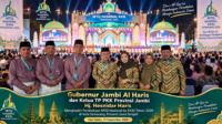 Gubernur Al Haris Hadiri Pembukaan MTQ Nasional 2026 di Semarang, Beri Dukungan Langsung untuk Kafilah Jambi Gubernur Al Haris Hadiri Pembukaan MTQ Nasional 2026 di Semarang, Beri Dukungan Langsung untuk Kafilah Jambi