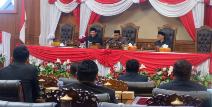 Sembilan Fraksi DPRD Muaro Jambi Sampaikan Pandangan atas Perubahan APBD 2026