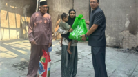 Anggota DPRD Muaro Jambi Fraksi Golkar M Ridho Salurkan Bantuan untuk Korban Kebakaran di Pijoan
