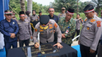 Ketua DPRD Muaro Jambi Hadiri Peresmian Jembatan Merah Putih Presisi di Kumpeh Ketua DPRD Muaro Jambi Hadiri Peresmian Jembatan Merah Putih Presisi di Kumpeh