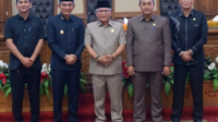 DPRD Muaro Jambi Gelar Rapat Kerja Bahas Jawaban Eksekutif atas Ranperda Pertanggungjawaban APBD 2025 DPRD Muaro Jambi Gelar Rapat Kerja Bahas Jawaban Eksekutif atas Ranperda Pertanggungjawaban APBD 2025