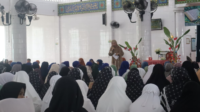 Gerakan Jambi Bersholawat Terus Digelorakan, Hesti Haris Ajak Masyarakat Perbanyak Sholawat Gerakan Jambi Bersholawat Terus Digelorakan, Hesti Haris Ajak Masyarakat Perbanyak Sholawat