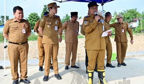 kendalikan banjir dan buka ruang publik, pemkot jambi hijaukan telaga kajang lako