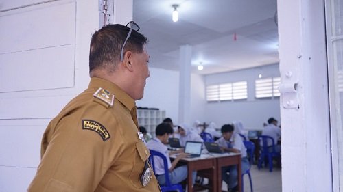 monitoring tka di sma negeri 4 kota jambi, umar siswa jangan terbebani