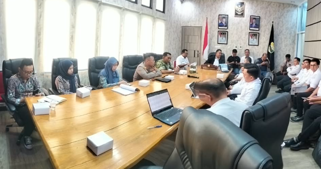 Rapat Tim Terpadu Belum Beri Kepastian, Polemik Stockpile Pasir di Penyengat Olak Berlanjut