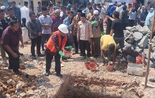 wali kota jambi tanam batu pertama masjid baitunnadiyah di eks payo sigadung