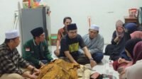 wawako jambi melayat ke rumah duka warga kenali asam yang meninggal saat aksi zona merah pertamina wawako jambi melayat ke rumah duka warga kenali asam yang meninggal saat aksi zona merah pertamina